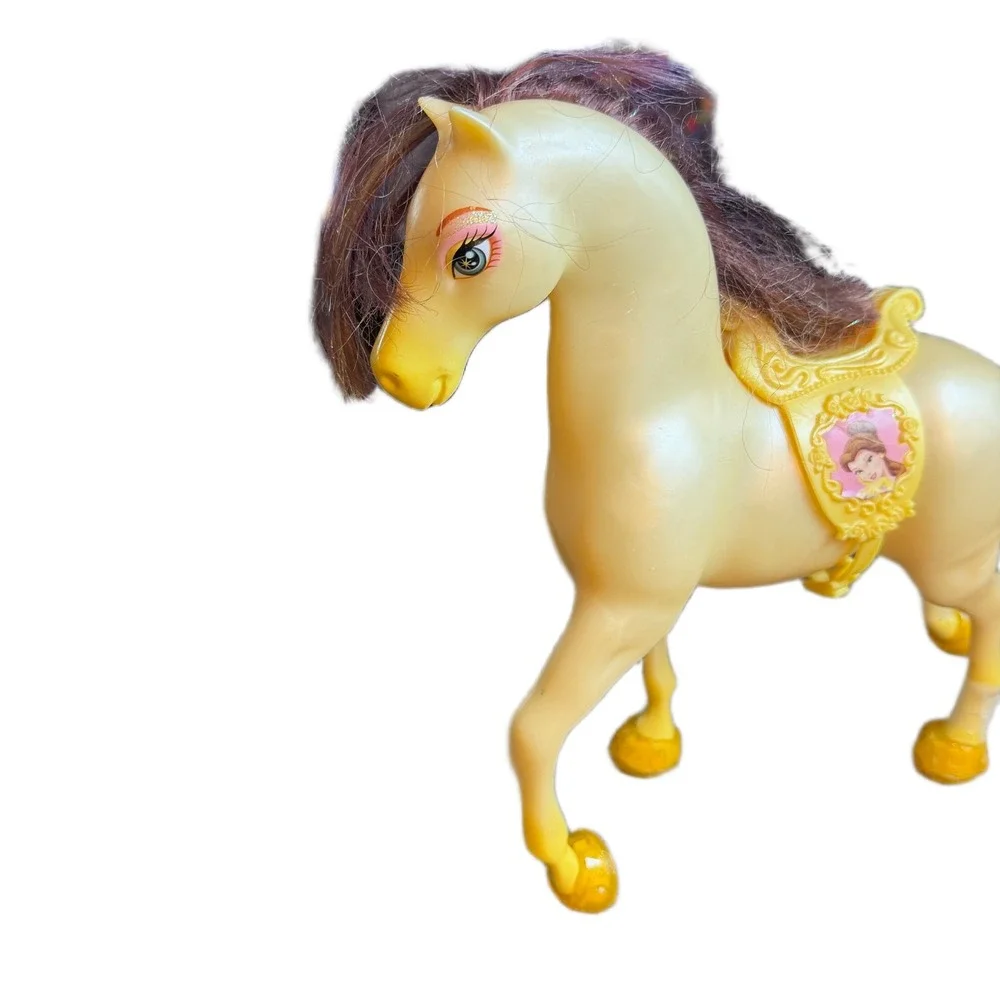 Disney princess belle